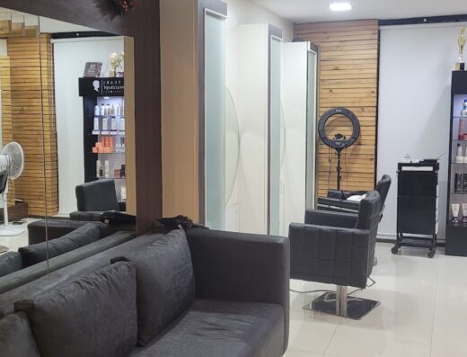 Naturals Signature Salon